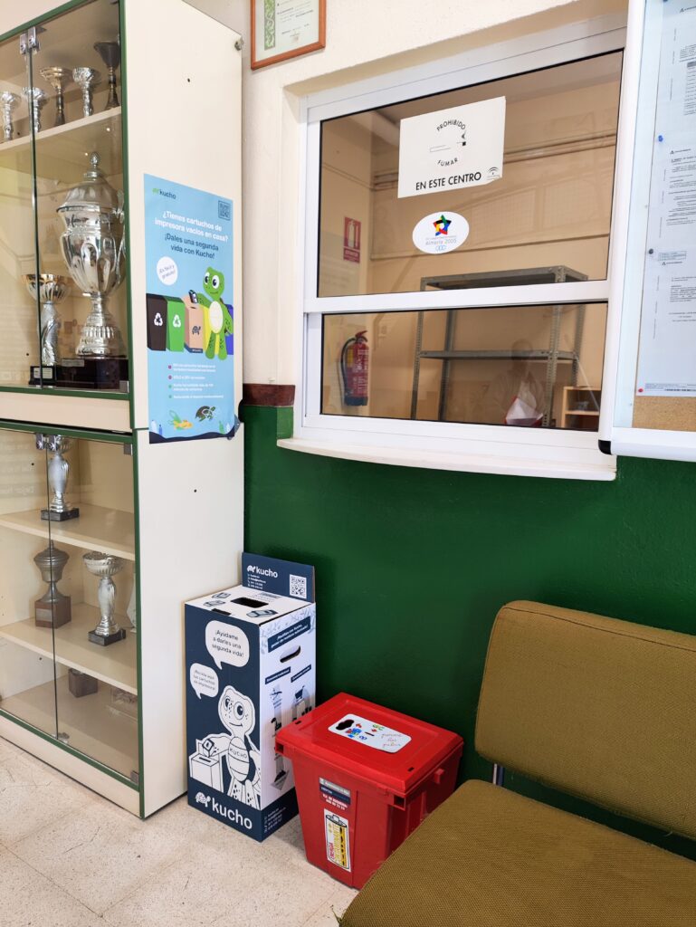 Punto de reciclaje de pilas, cartuchos y tóners,
